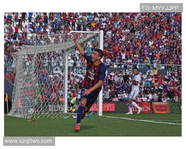 足球天才横空出世 打破记录引领未来风潮成为全球瞩目的新星 足球天才横空出世 打破记录引领未来风潮成为全球瞩目的新星